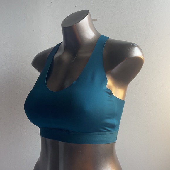 Green Sports Bra Large all in motion - Picture 2 of 5